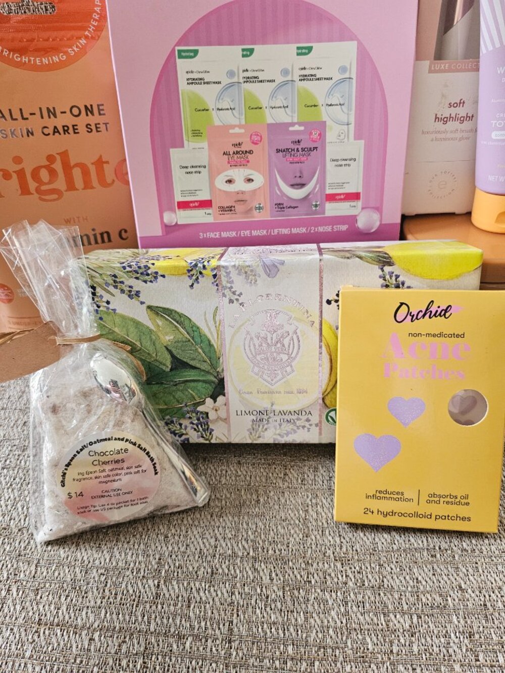 Beauty & Self-Care Home Spa Bundle Lot – 9 Pc NIB Beauty & Skincare Items - Picture 6 of 6